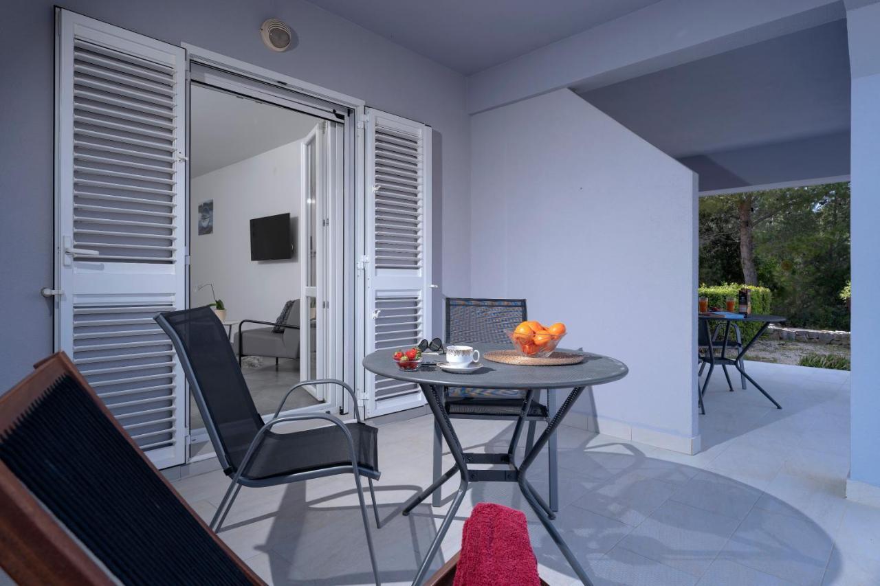 Villa Beleca ฮวาร์ ภายนอก รูปภาพ